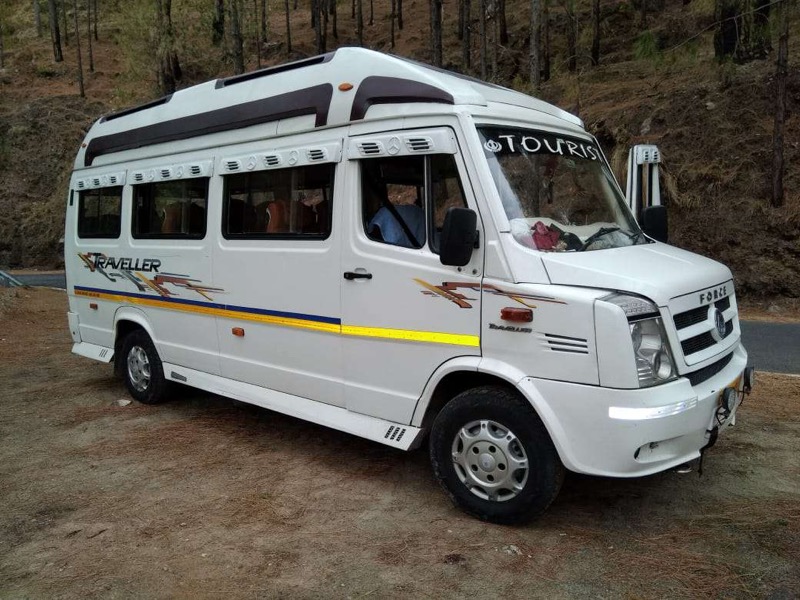 20 Seater Tempo Traveller hire Mumbai to Pune